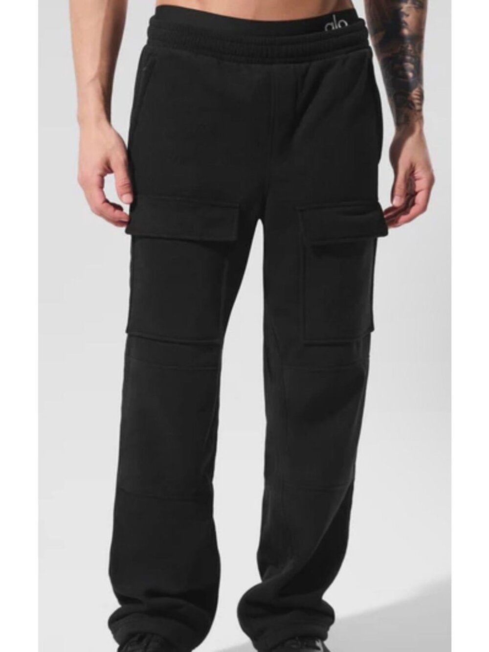 Alo Yoga Polar Fleece Ridge Cargo Pants - 18in across